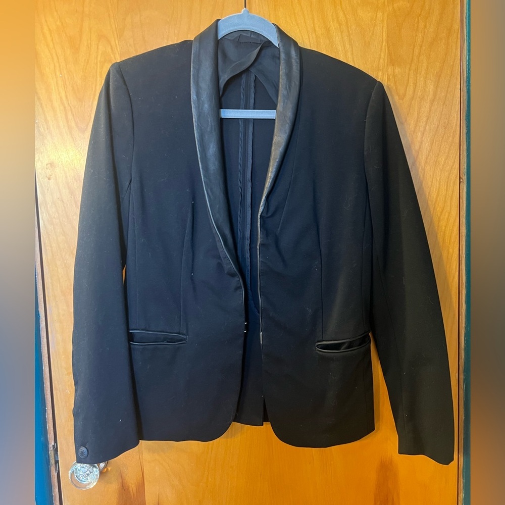 Women’s Rag & Bone black blazer tuxedo jacket w lamb leather trim